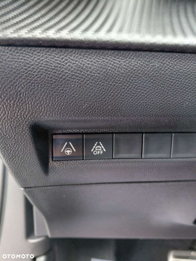 Peugeot 2008 - 15