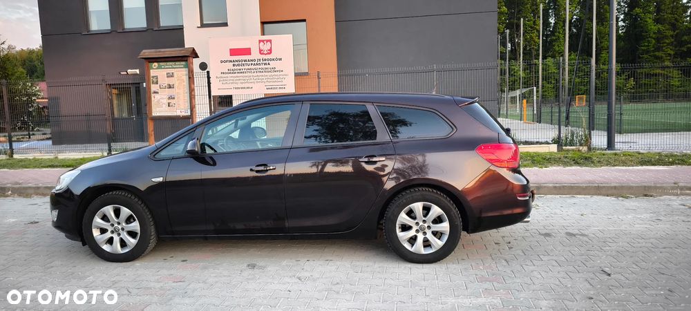 Opel Astra 1.4 Turbo - 4