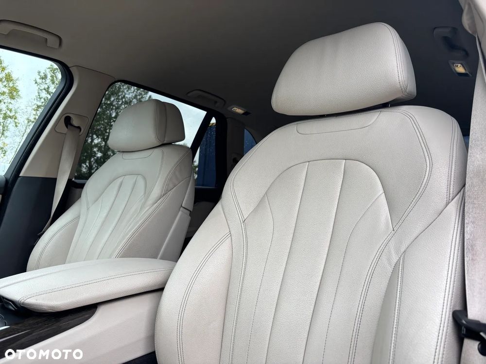 BMW X5 xDrive25d xLine - 11