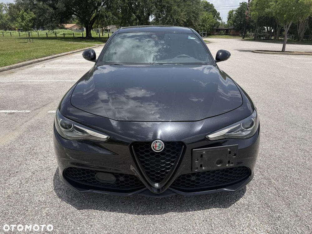 Alfa Romeo Giulia 2.0 Turbo 16V AT8 Veloce - 2
