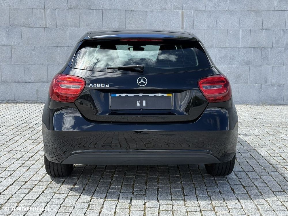Mercedes-Benz A 180 d Urban - 5