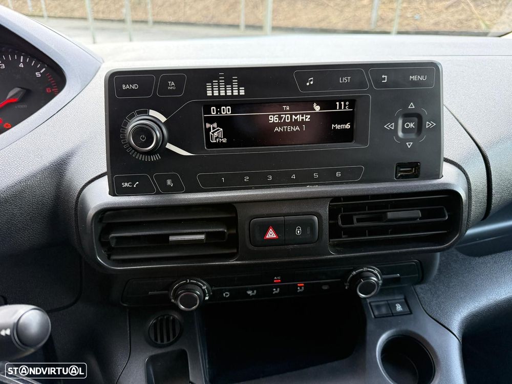 Peugeot Partner 1.5 BlueHDi Premium Longa - 17