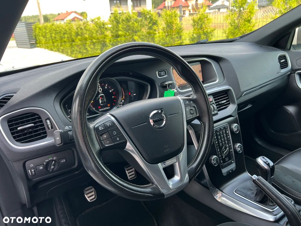Volvo V40 T3 Inscription - 29