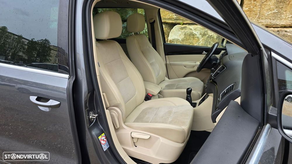 VW Sharan 2.0 TDI Blue Highline - 39