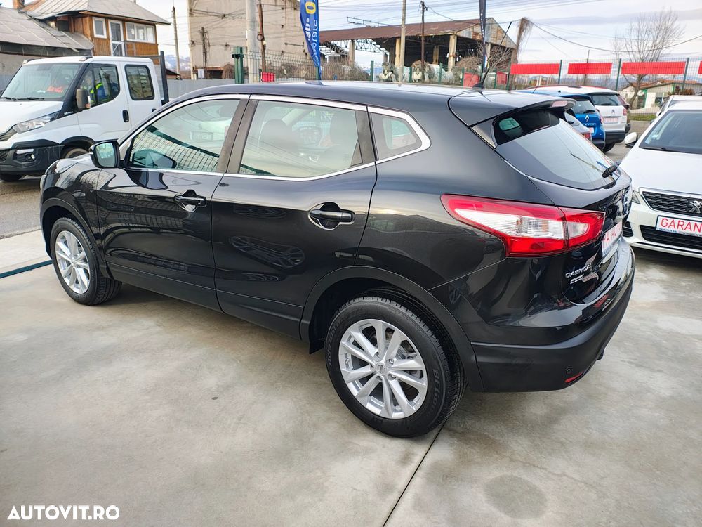 Nissan Qashqai 1.6 DCI N-Connecta - 15