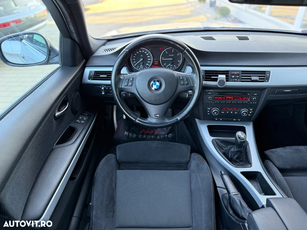 BMW Seria 3 318d - 16
