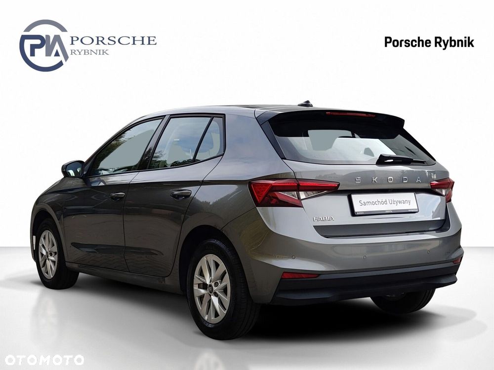 Skoda Fabia - 4