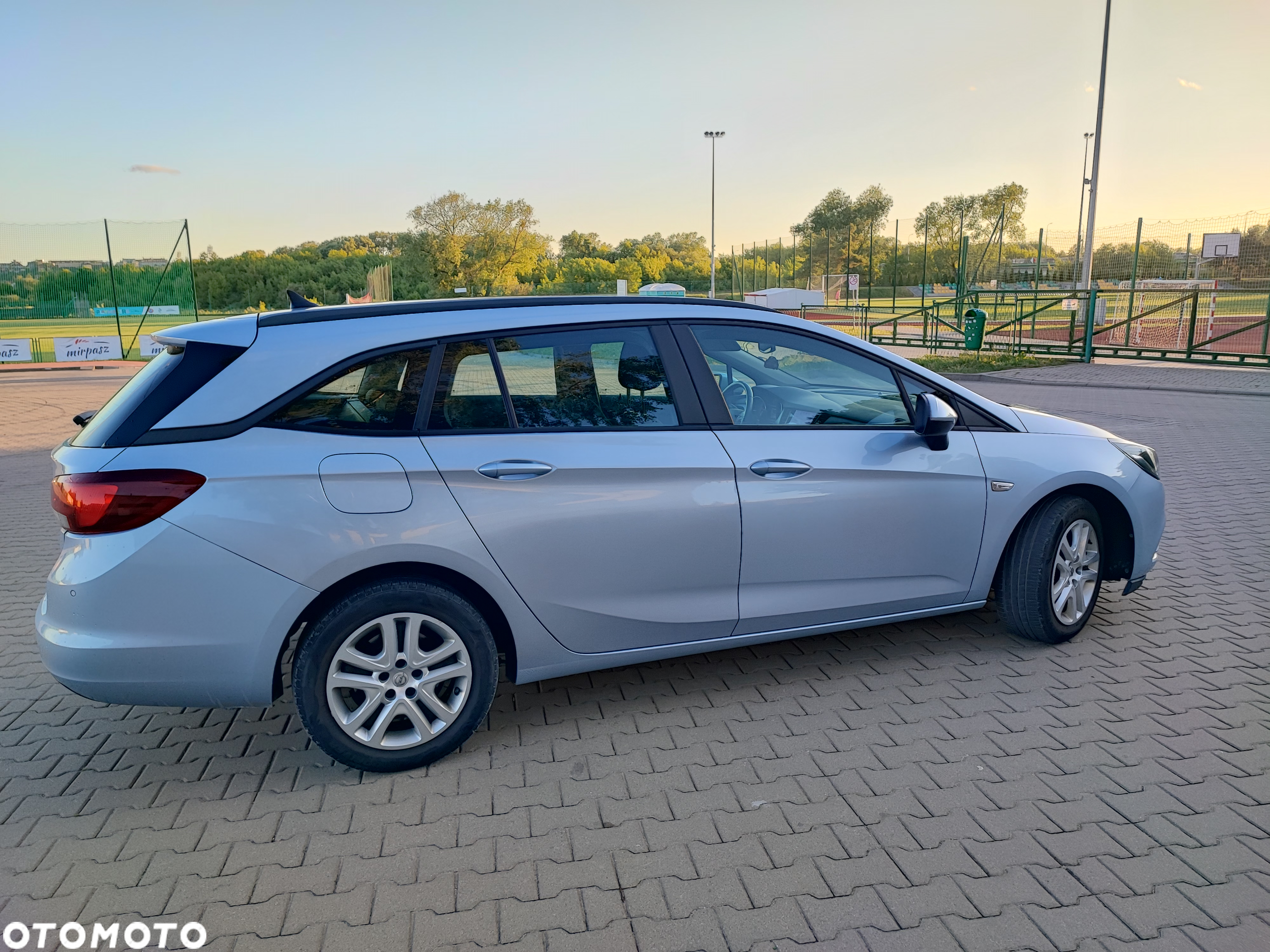 Opel Astra IV 1.6 CDTI Enjoy - 8