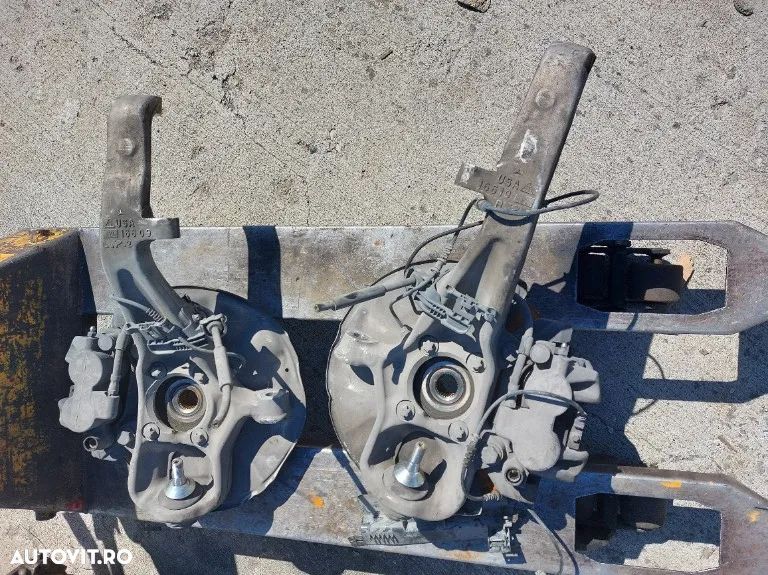 Fuzeta stanga dreapta fata Mercedes ML W166  350 CDI     w16610 w16609       2011 2012 2013 2014 2015 2016                 oupe W292 2015 2016 2017 2018 - 1