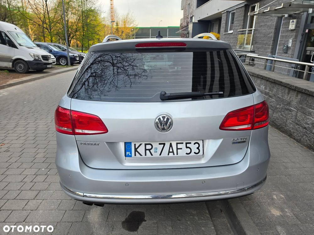Volkswagen Passat 2.0 TDI DPF Comfortline - 4