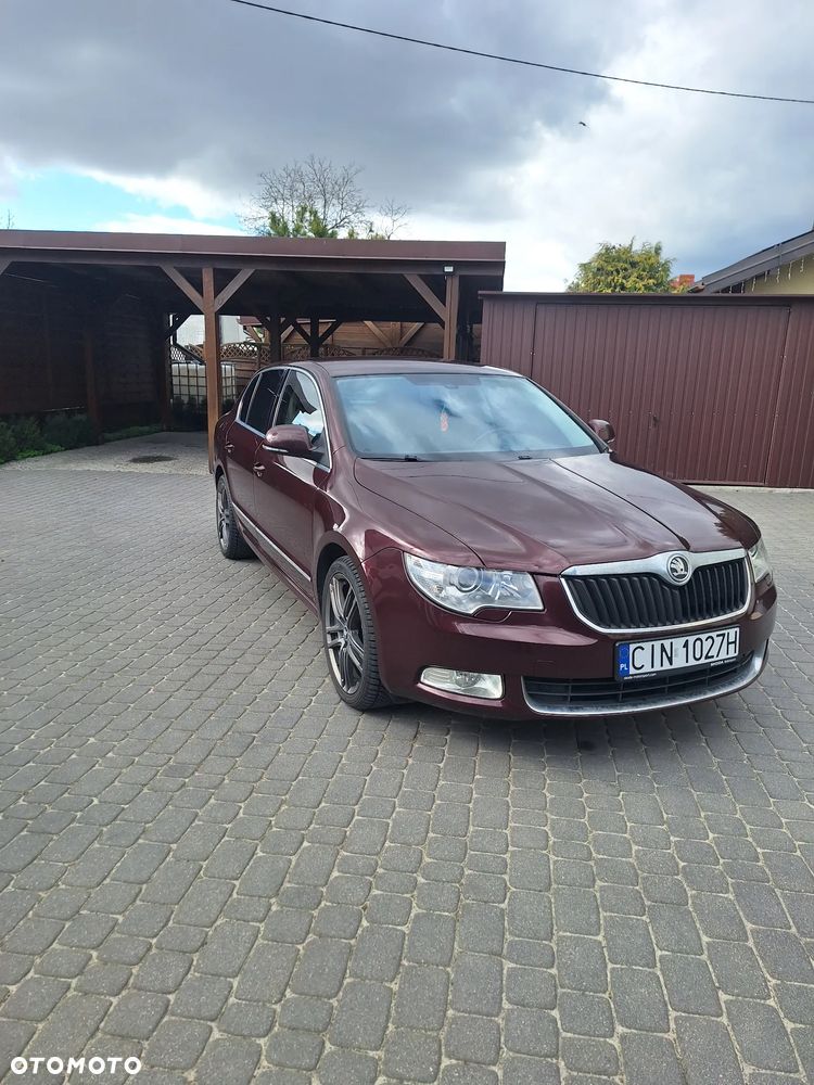 Skoda Superb 2.0 TDI Ambition DSG - 15