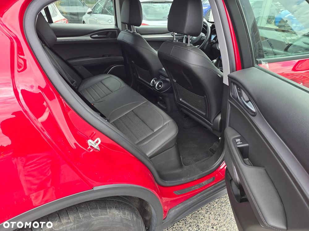 Alfa Romeo Stelvio 2.0 Turbo Sprint Q4 - 14