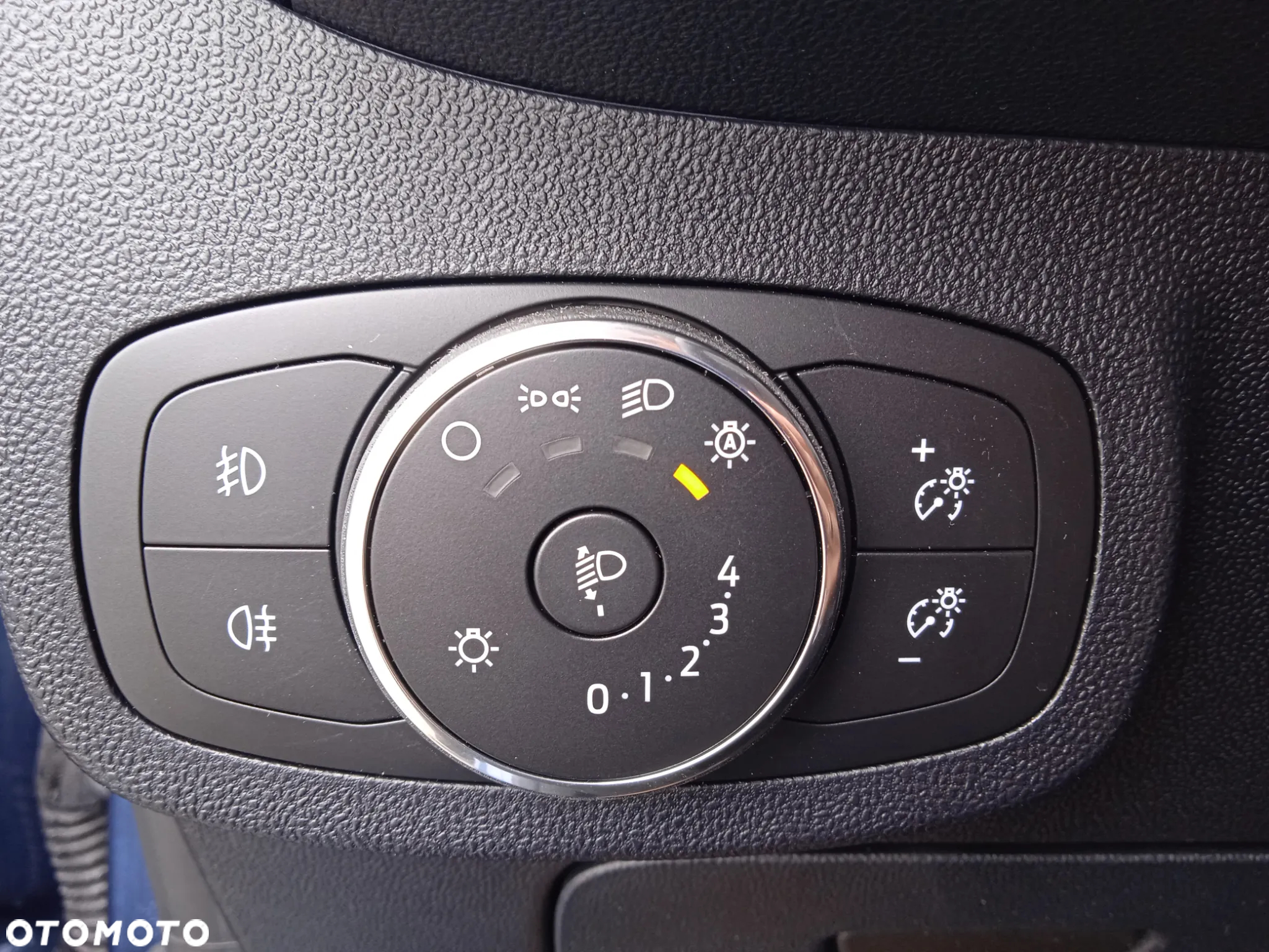 Ford Fiesta 1.0 EcoBoost Titanium ASS - 11