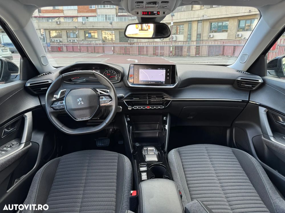 Peugeot 2008 PureTech 130 EAT8 Allure Pack - 4