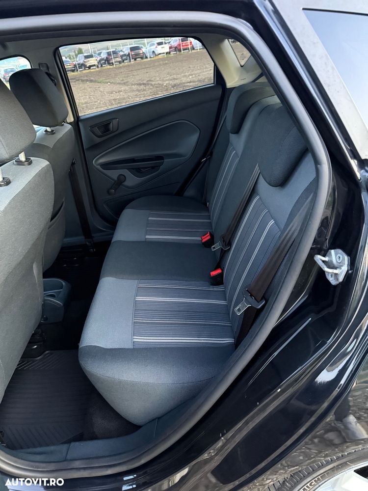 Ford Fiesta 1.4i Titanium - 10