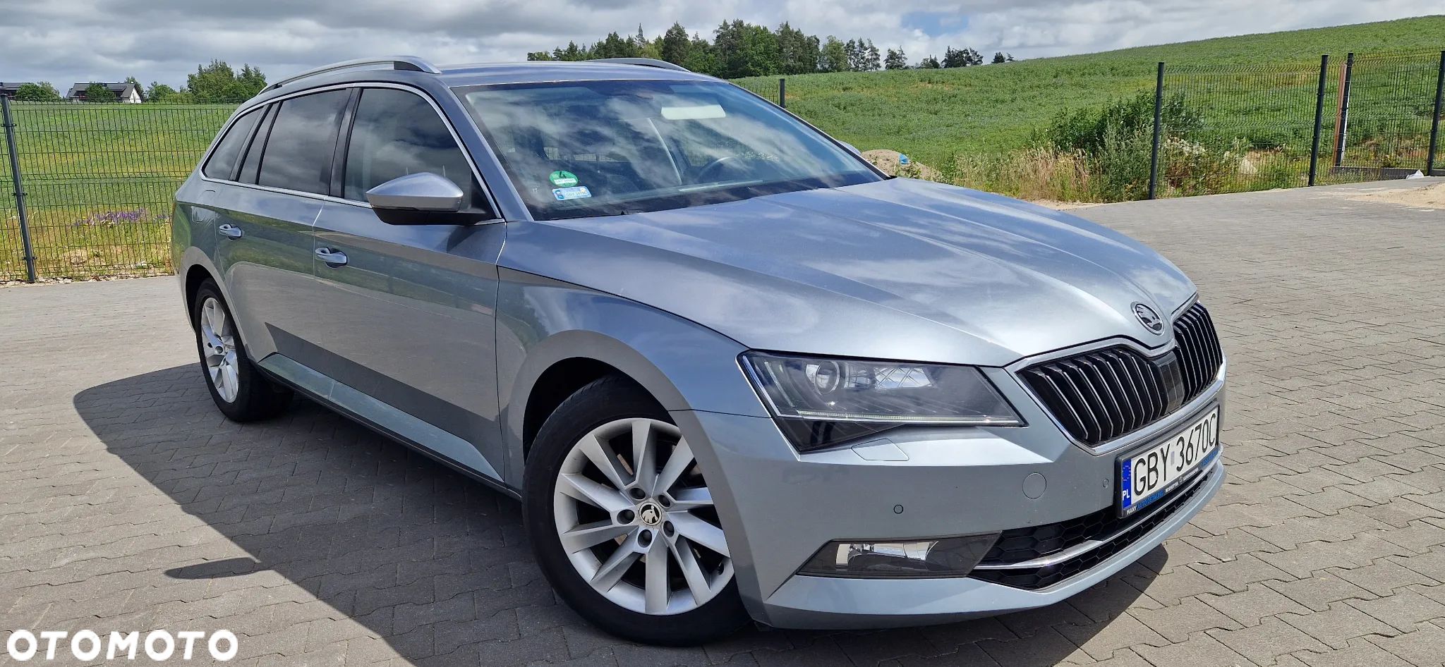 Skoda Superb 2.0 TDI Ambition DSG - 1