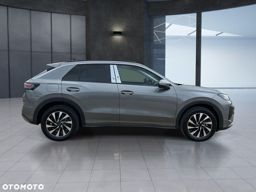 Volkswagen T-Roc - 10