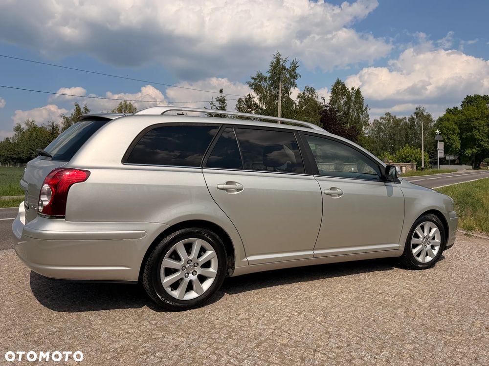 Toyota Avensis 1.8 VVT-i Luna - 3