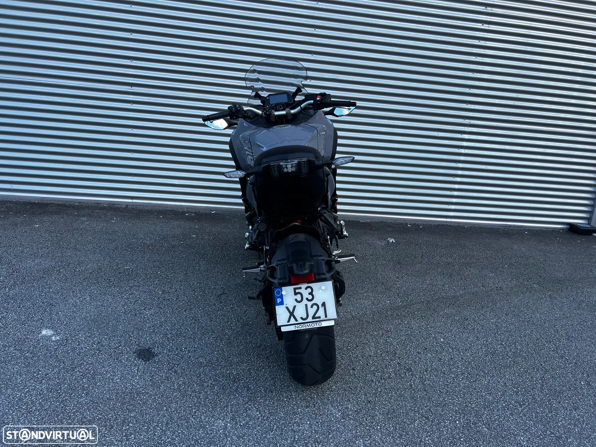 Yamaha Niken GT - 4
