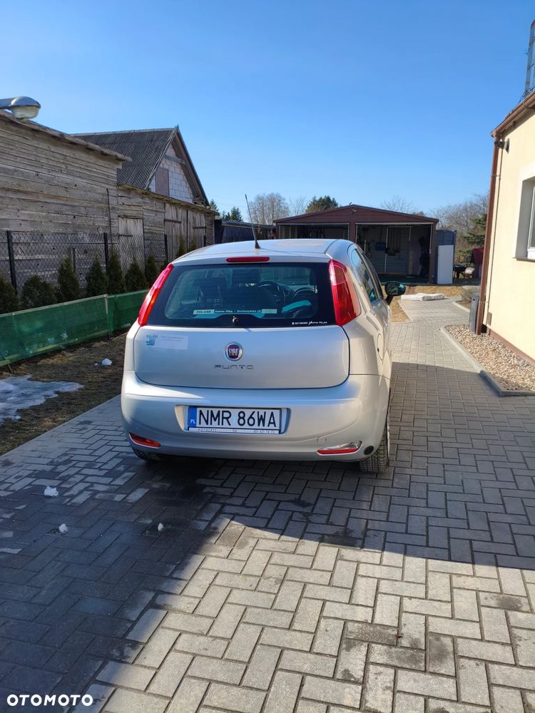 Fiat Grande Punto - 4