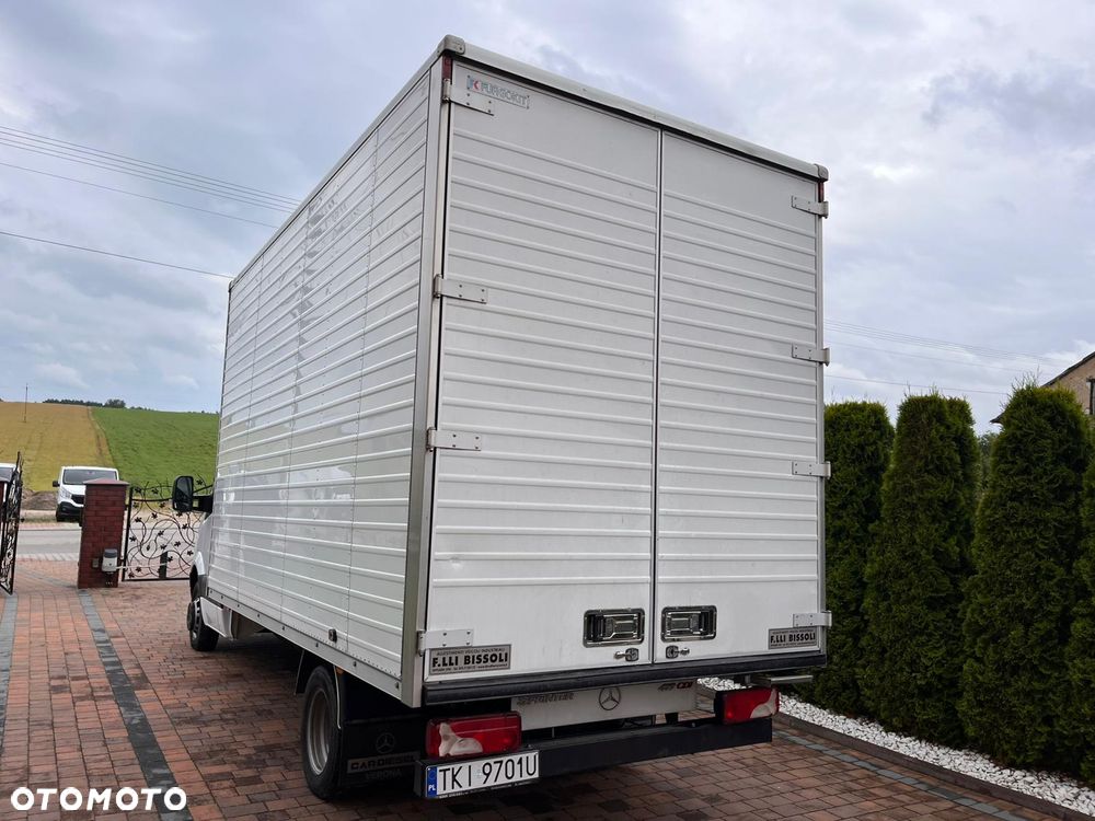 Mercedes-Benz Sprinter - 5