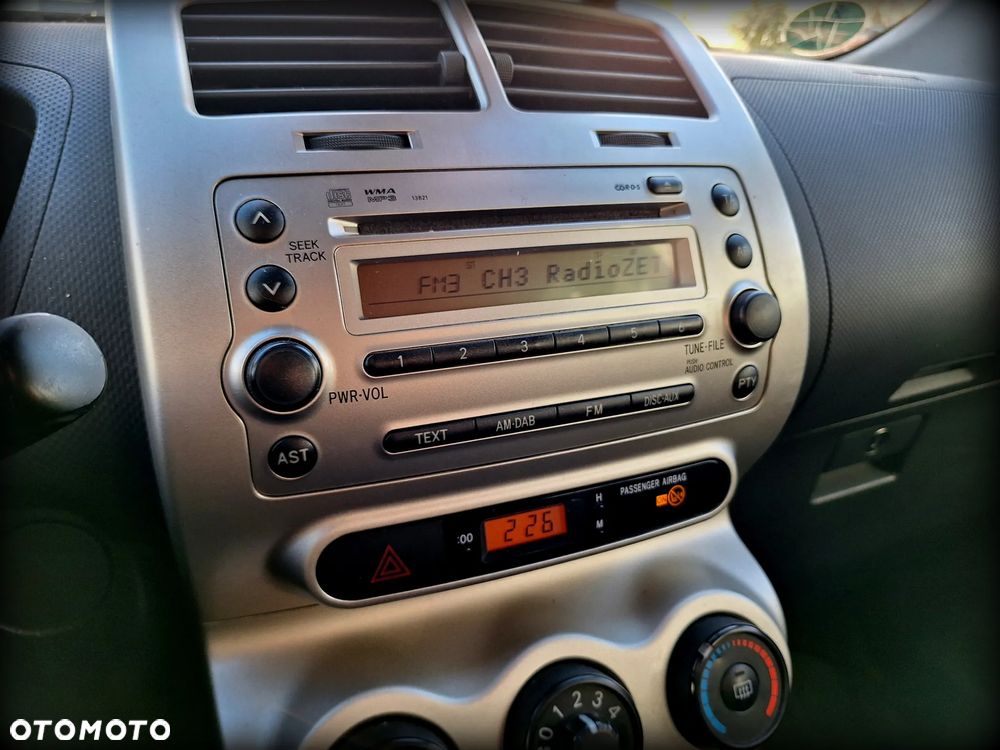 Toyota Urban Cruiser 1.33 4x2 Town - 15