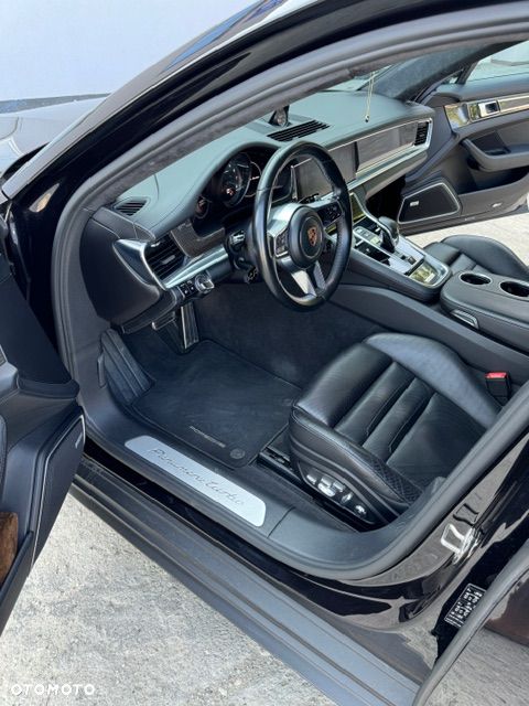 Porsche Panamera - 10