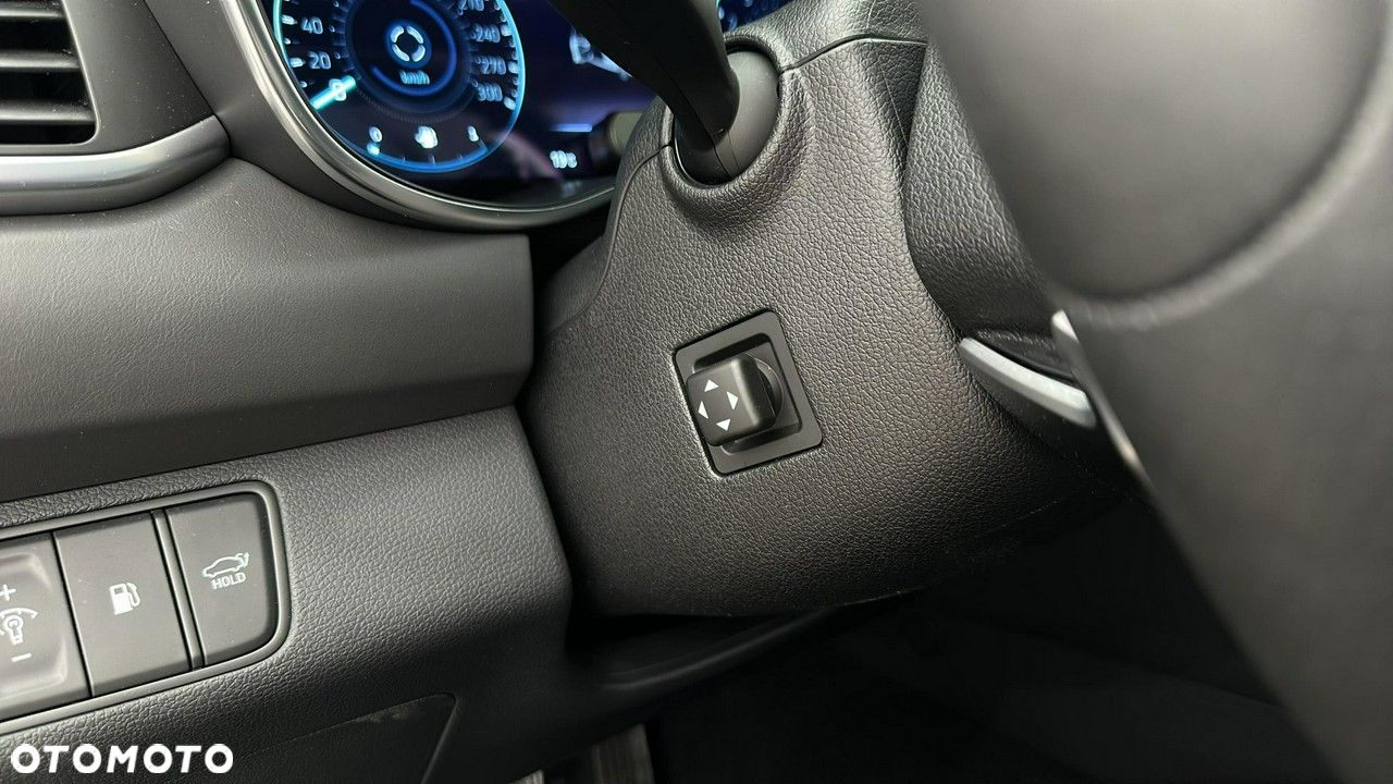 Genesis G70 - 19