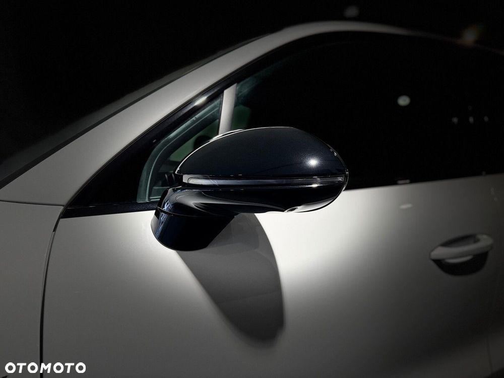 Porsche Cayenne - 14