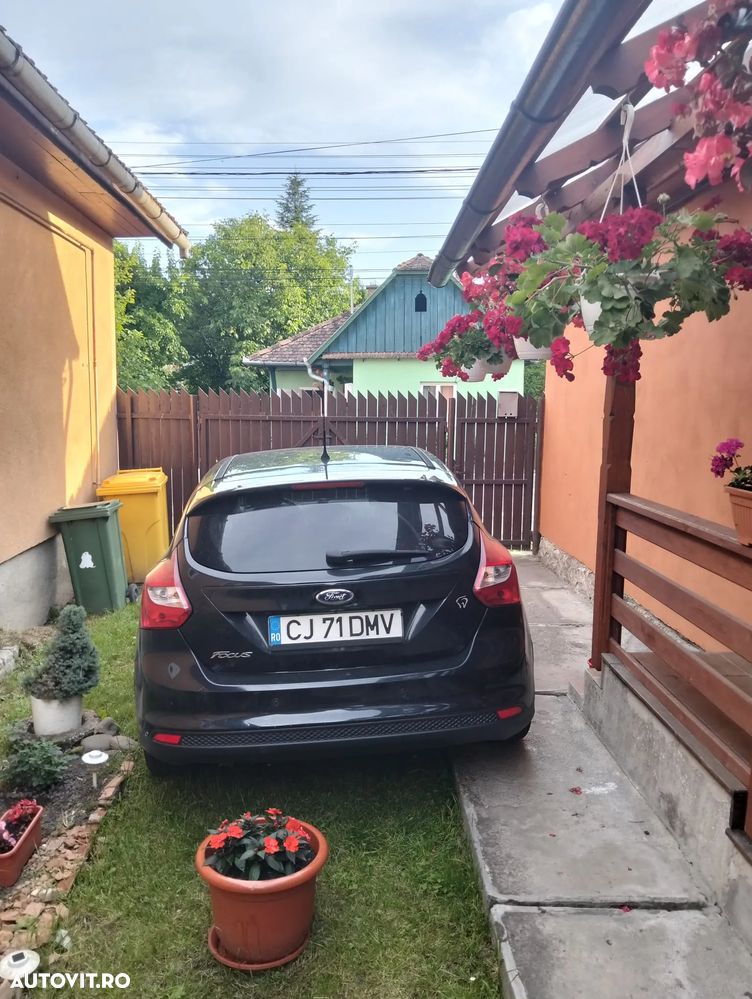 FORD Focus 2011 — imagine 3