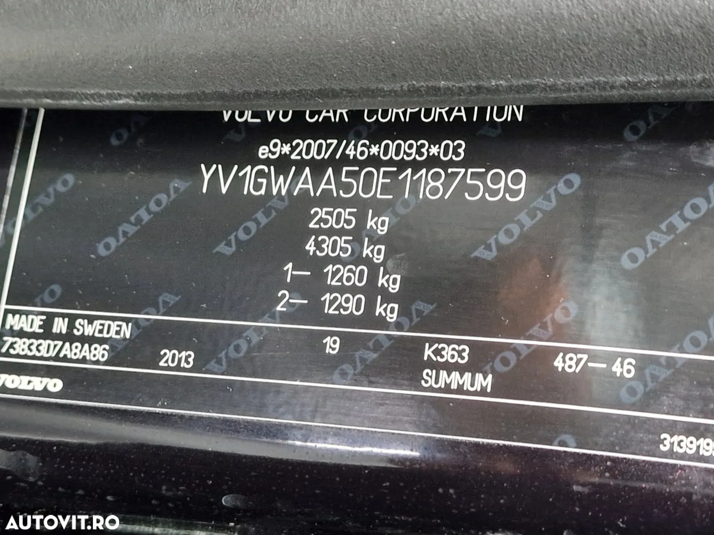 Volvo V60 D6 Plug-In-Hybrid AWD Geartronic Momentum - 31