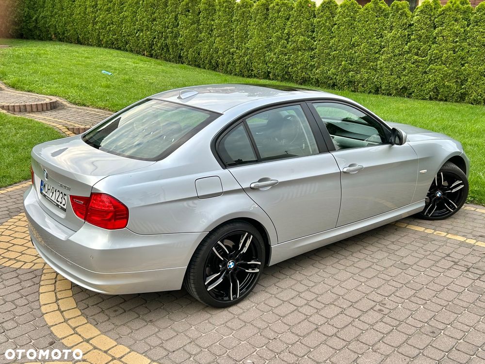 BMW Seria 3 - 25