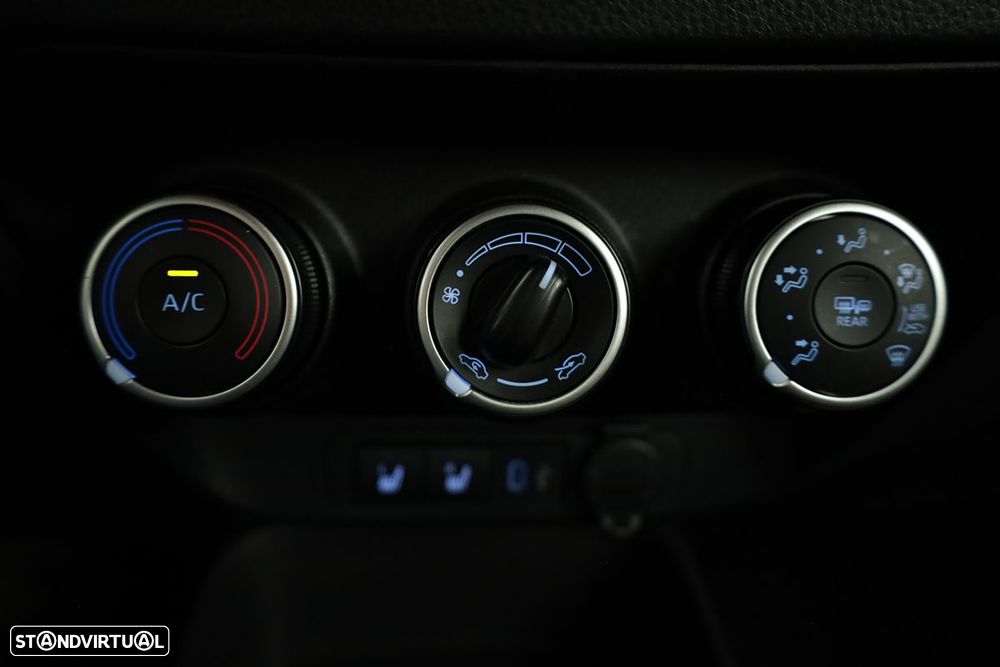 Toyota Aygo X Business Edition - 12