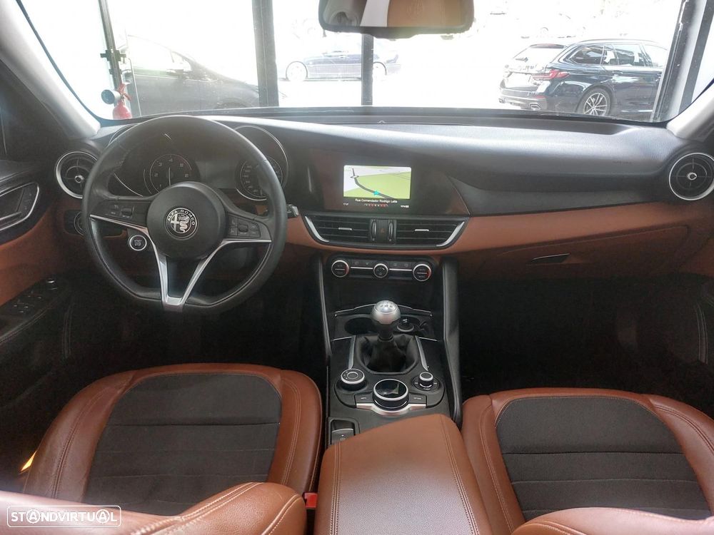 Alfa Romeo Giulia 2.2 D - 43