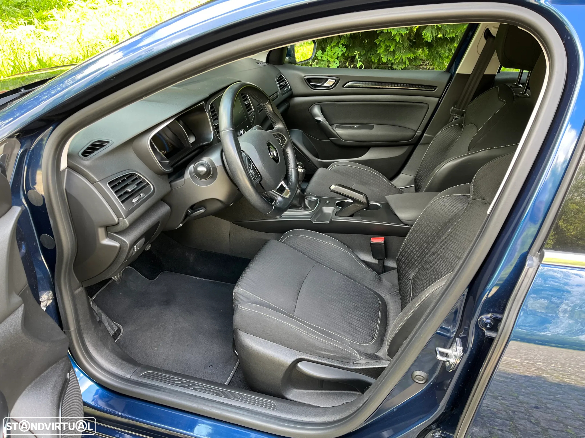 Renault Mégane 1.5 dCi Zen - 11