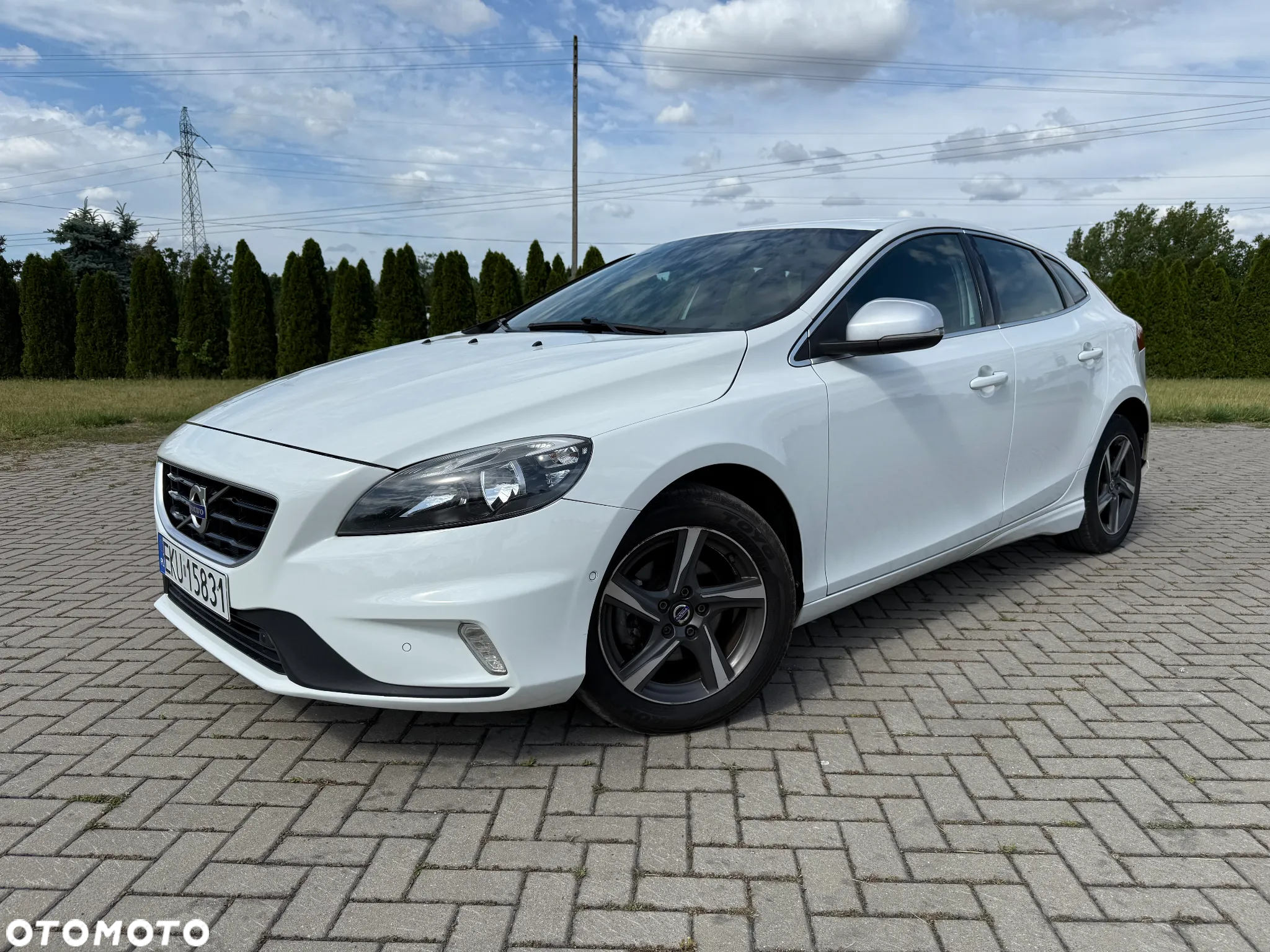 Volvo V40 D2 Drive-E R-Design Kinetic - 10