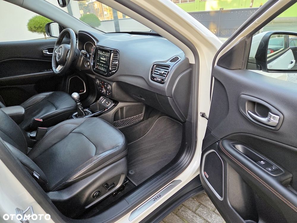 Jeep Compass 1.4 MultiAir Limited - 36