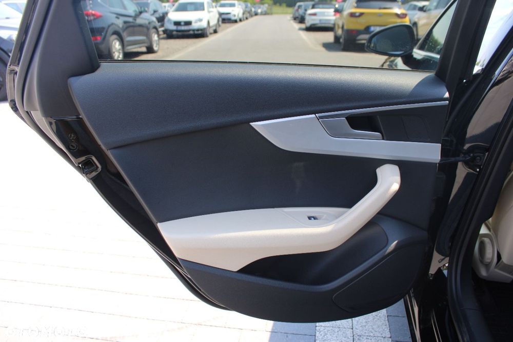 Audi A4 Avant - 21