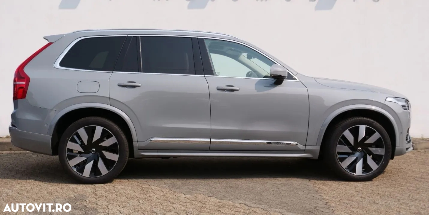 Volvo XC 90 T8 AWD Plug-in Hybrid Ultra Bright - 2