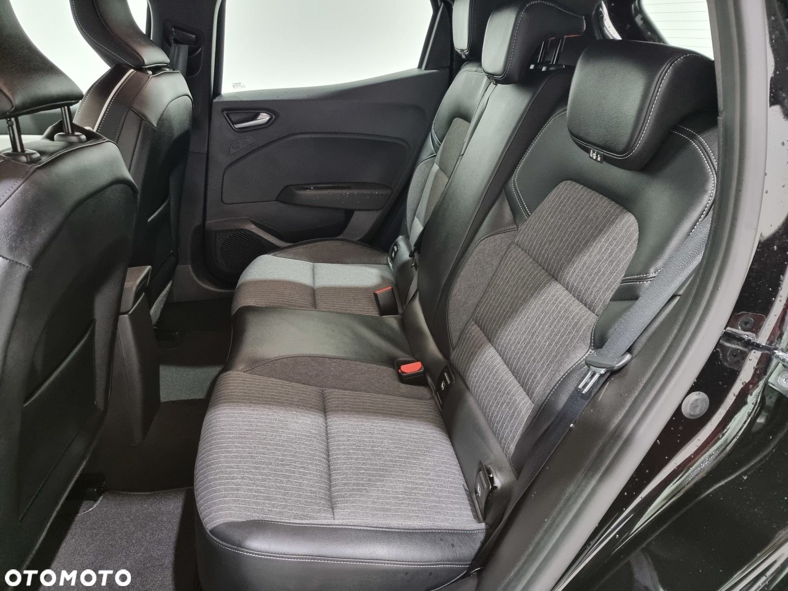 Renault Clio - 22