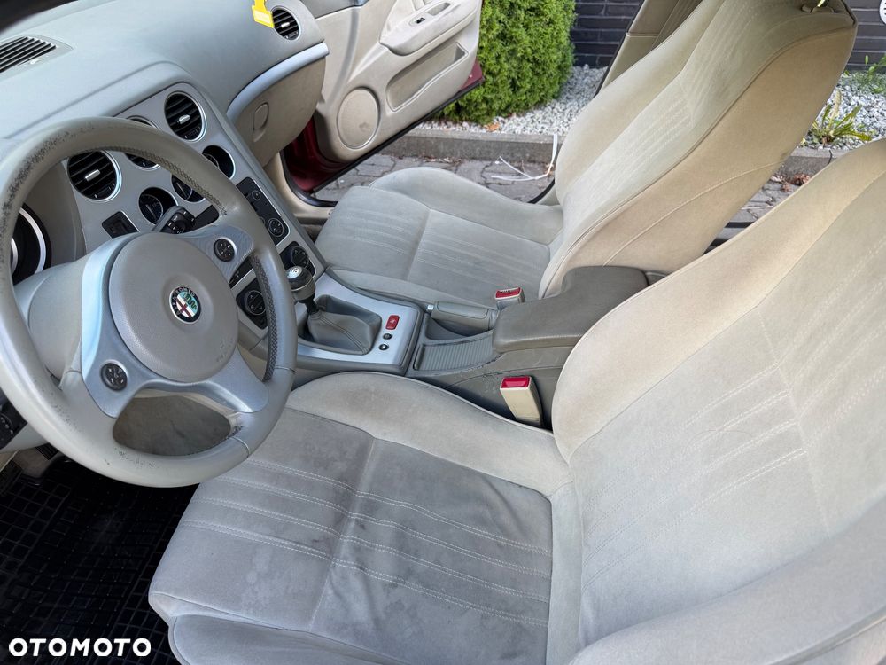 Alfa Romeo 159 2.2JTS Distinctive - 18