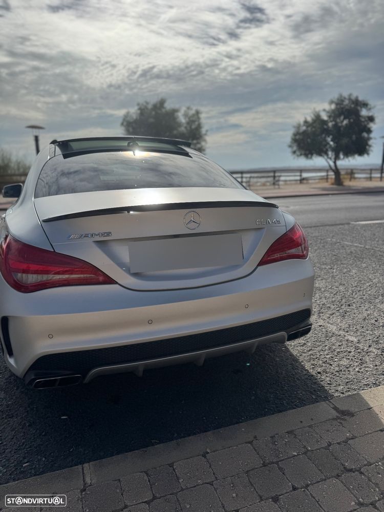 Mercedes-Benz CLA 45 AMG - 4
