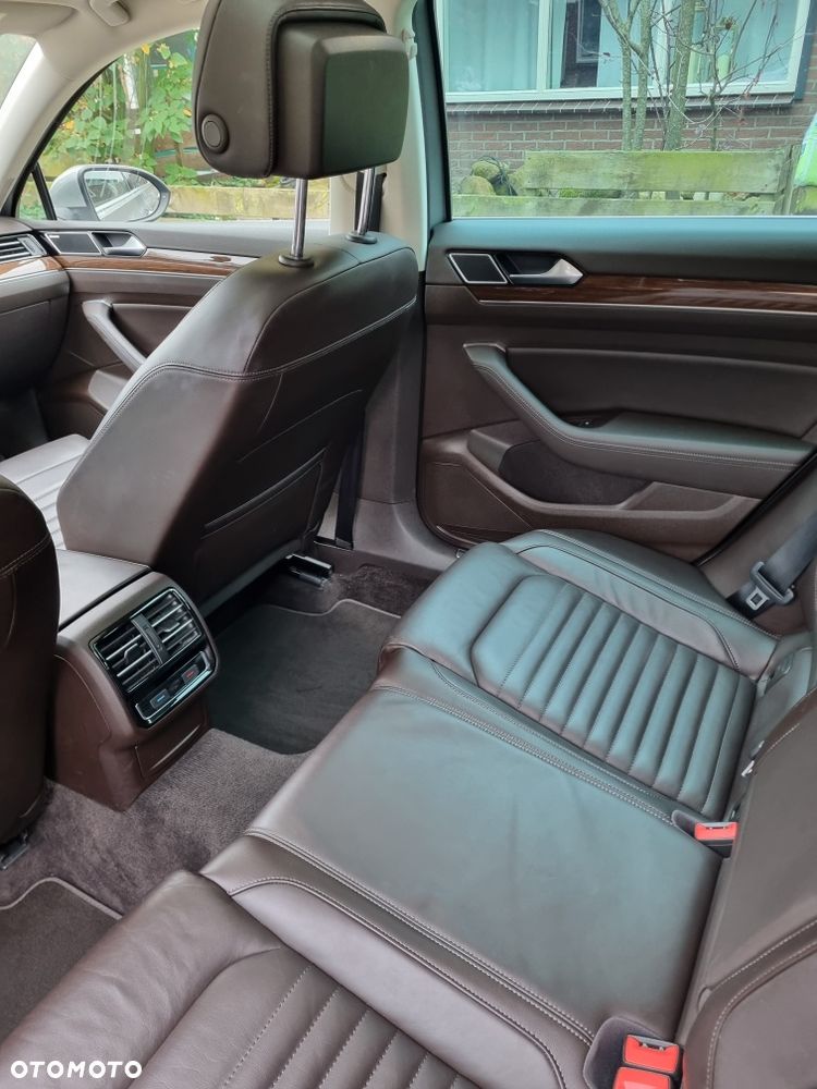 Volkswagen Passat - 5