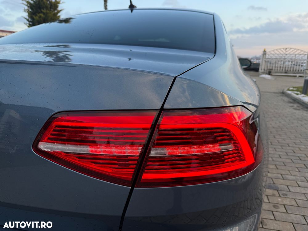 Volkswagen Passat - 24