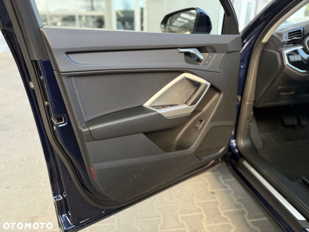 Audi Q3 - 17