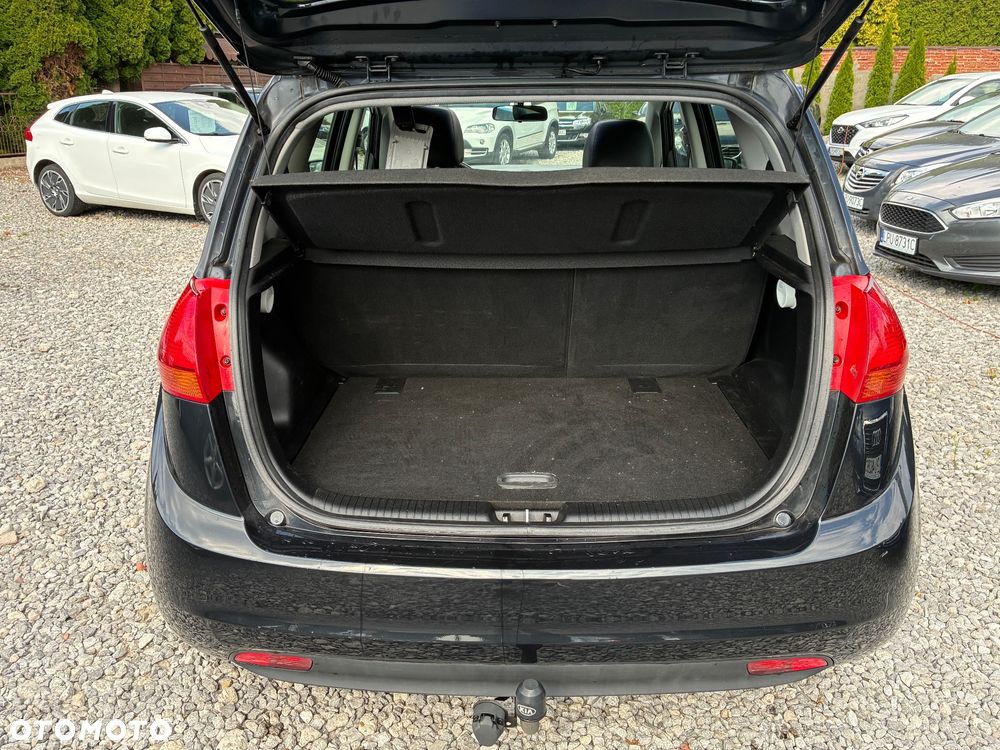 Kia Venga 1.4 CVVT Business Line - 12