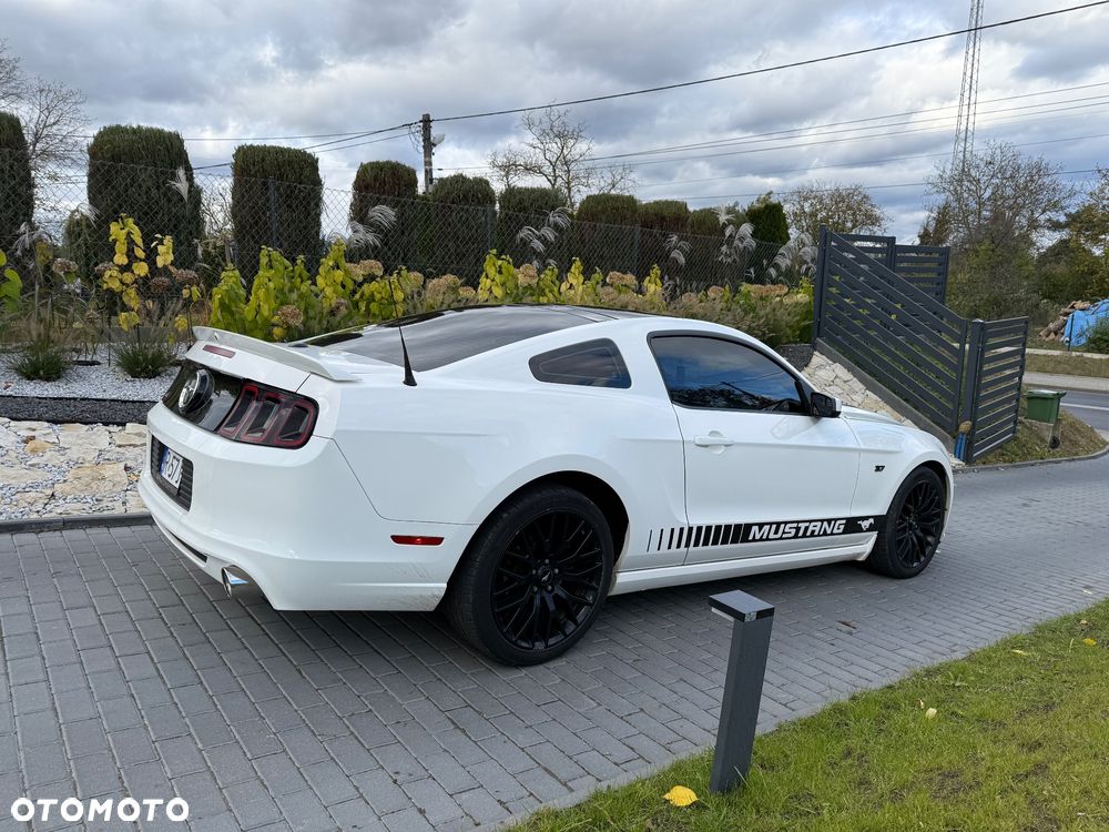 Ford Mustang 3.7 V6 Premium - 8