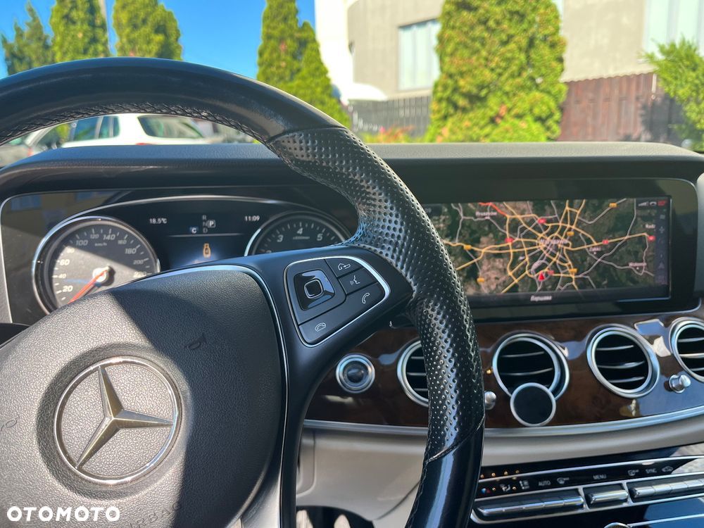 Mercedes-Benz Klasa E 300 9G-TRONIC - 10
