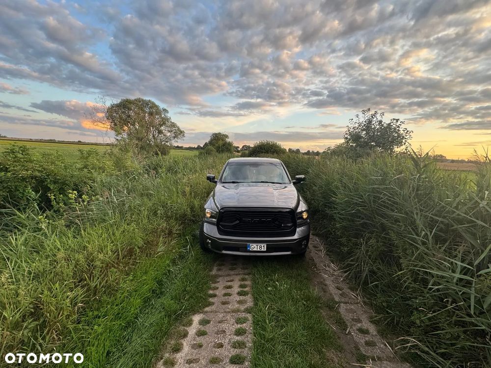 Dodge RAM 1500 5.7 4x4 - 9