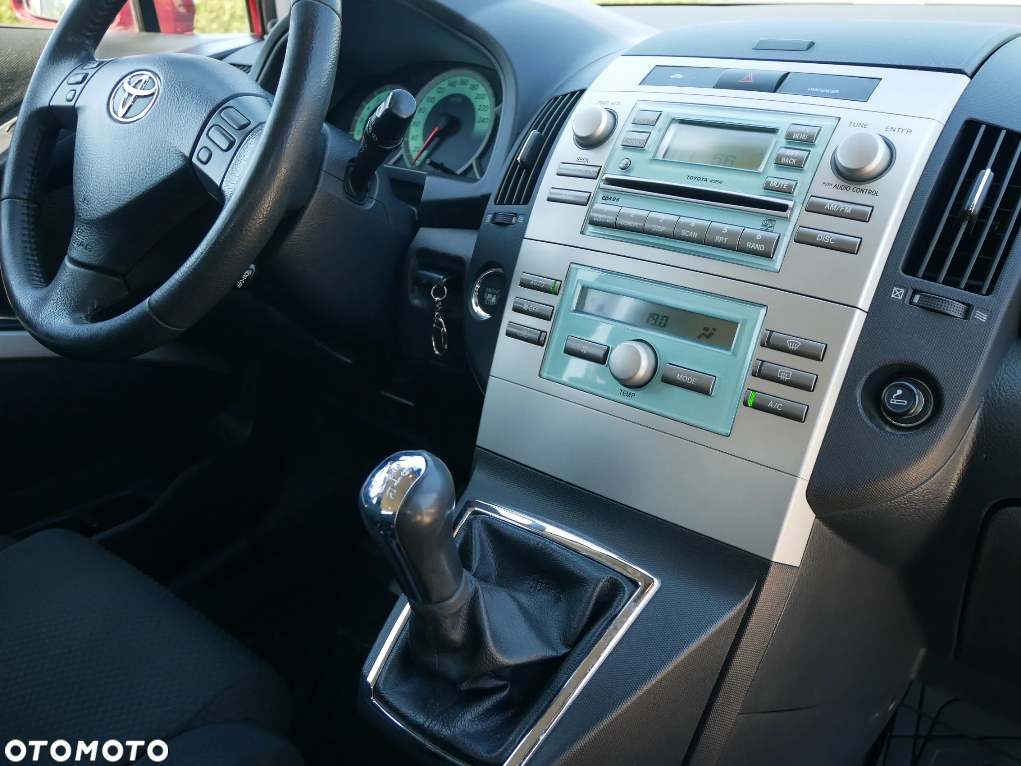 Toyota Corolla Verso - 23